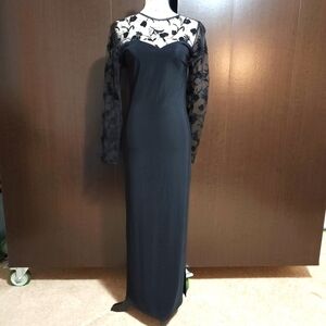 Vintage Gothic Style Black Gown w/Round Collar